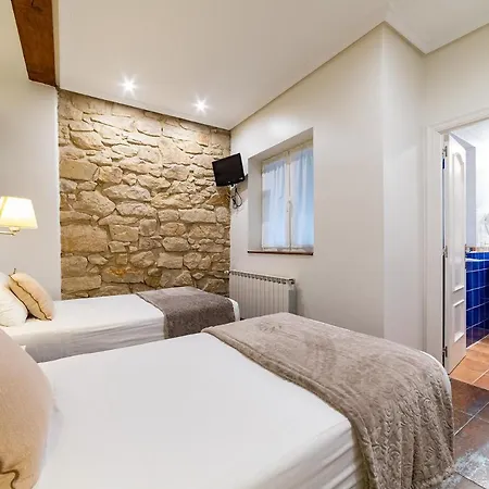 Aida Πανσιόν 2*