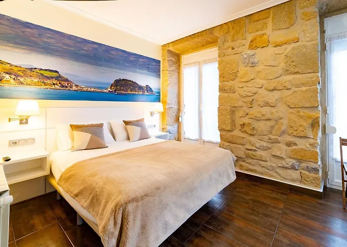 ゲストハウス ペンシオン アイーダ